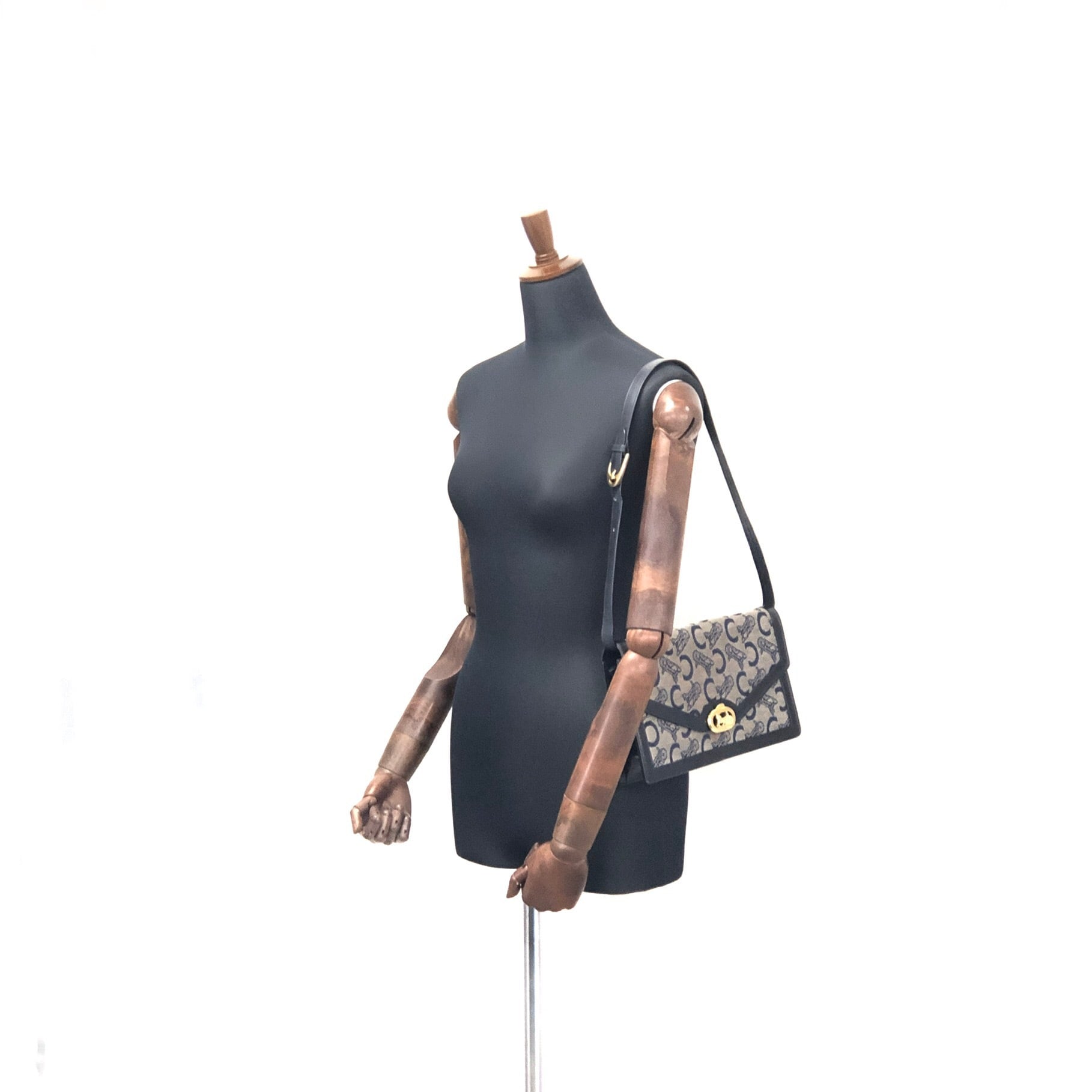 CELINE セリーヌ 馬車金具 Cマカダム ホースキャリッジ ショルダーバッグ CELINE セリーヌ Cマカダム 馬車 ホースキャリッジ ジャガード×レザー