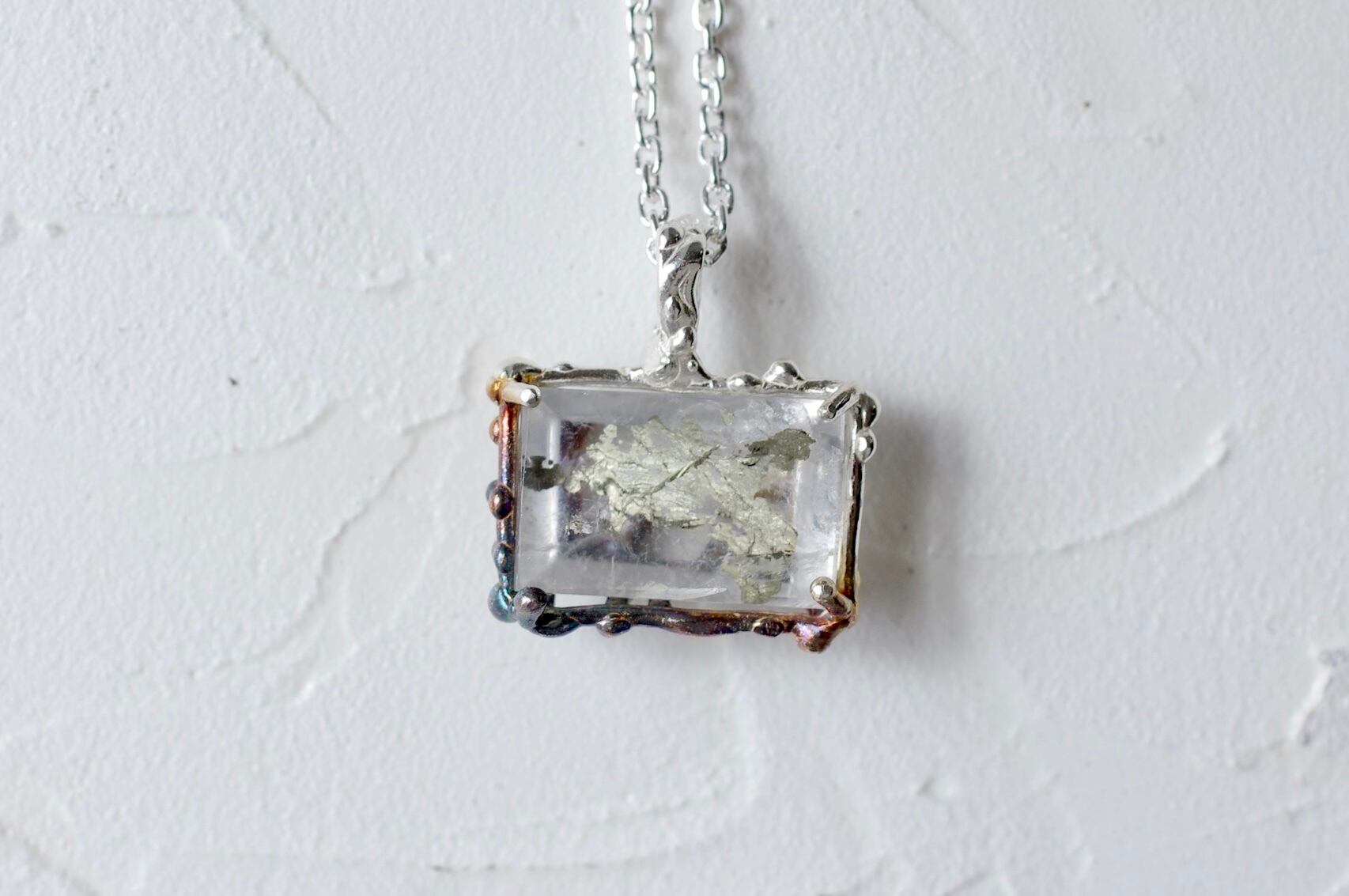 parasiteペンダント《マーカサイトクォーツ》