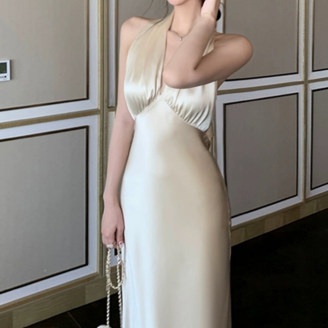 【人気完売商品】Halter Neck Layered Dress Lozza Halter Neck Maxi Dress – ZERRIN