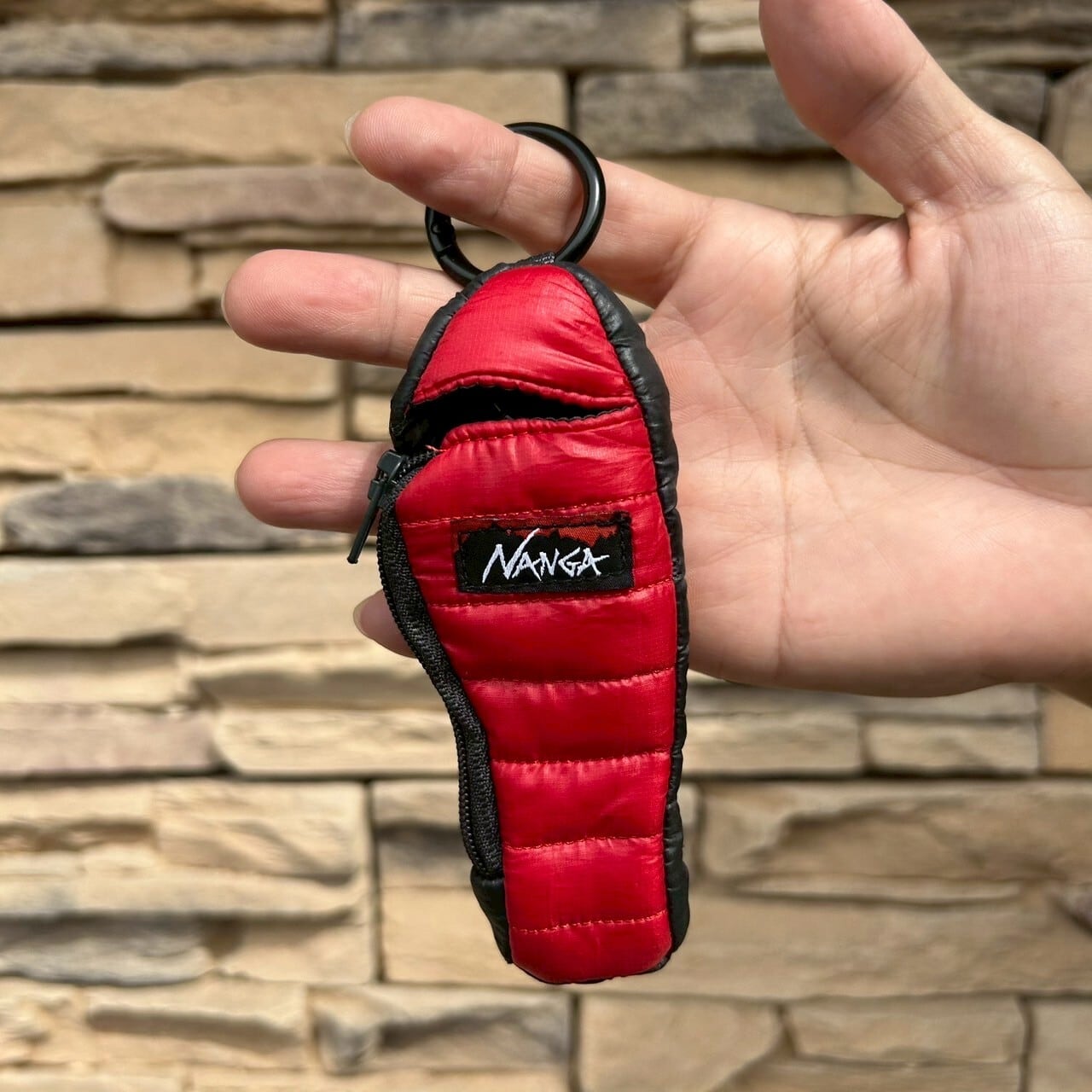 【NANGA ナンガ】ミニスリーピングバッグ キーホルダー MINI SLEEPING BAG KEY HOLDER