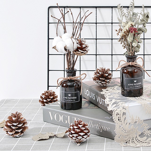 松ぼっくり（写真小道具、装飾品、クリスマス装飾）