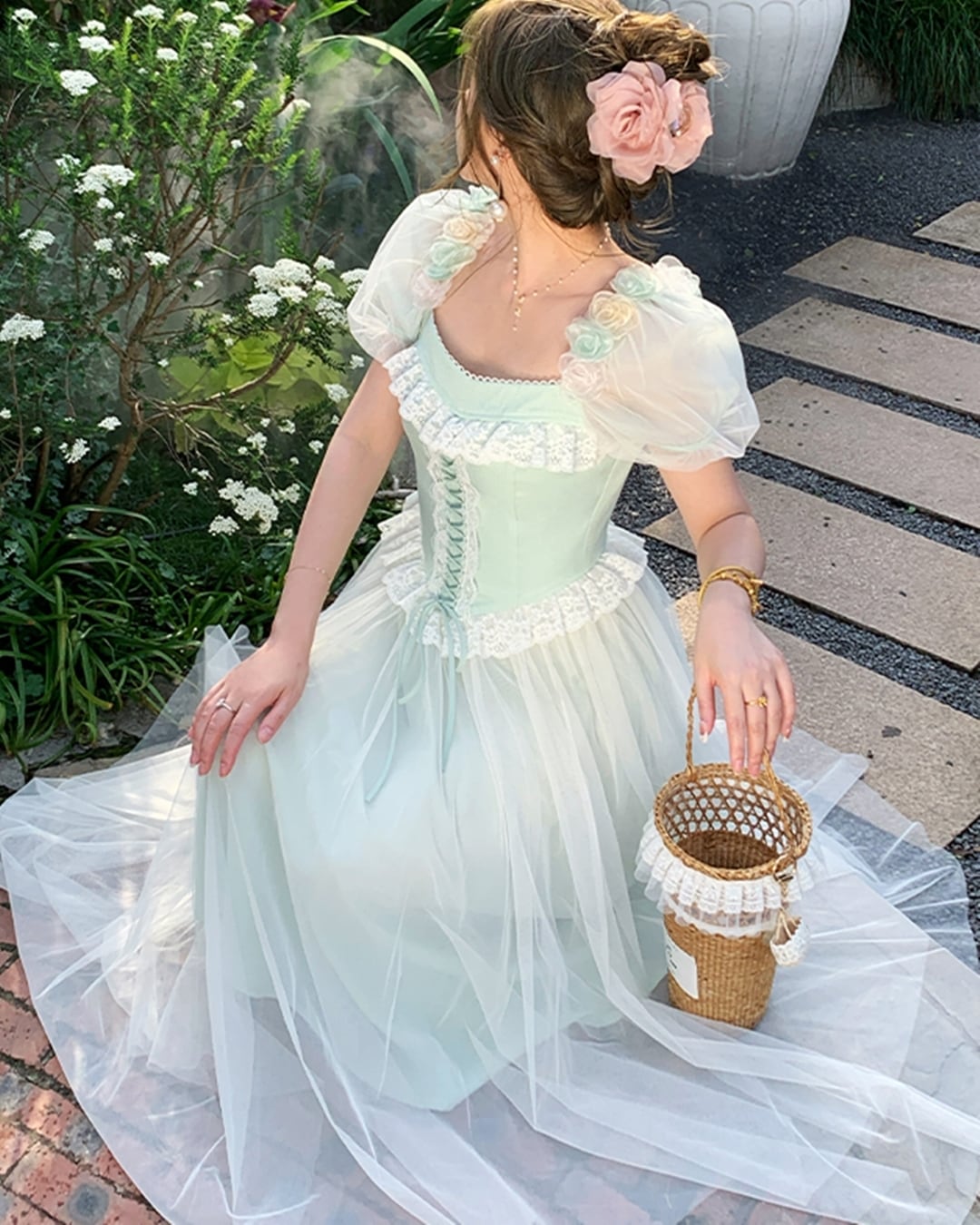 フレンチガーリーレースアップワンピース（2 colors） 2506027 | Deelia