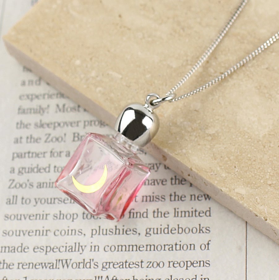 香るペンダント【キューブ・三日月ピンク】｜アロマペンダント｜香水