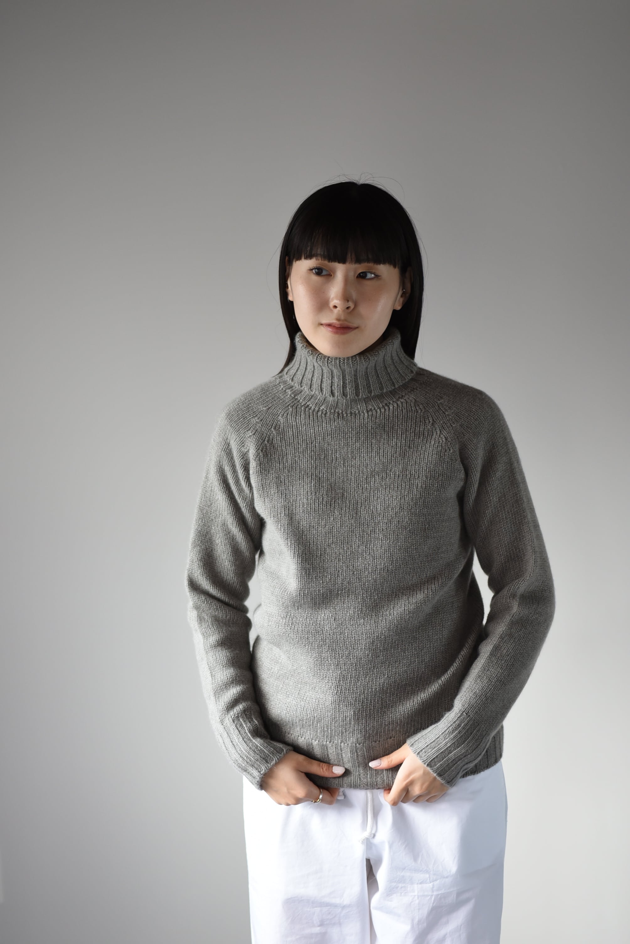 eleven 2nd|イレブンセカンド|ヤクタートルネックセーター |グレー(モグラ色)