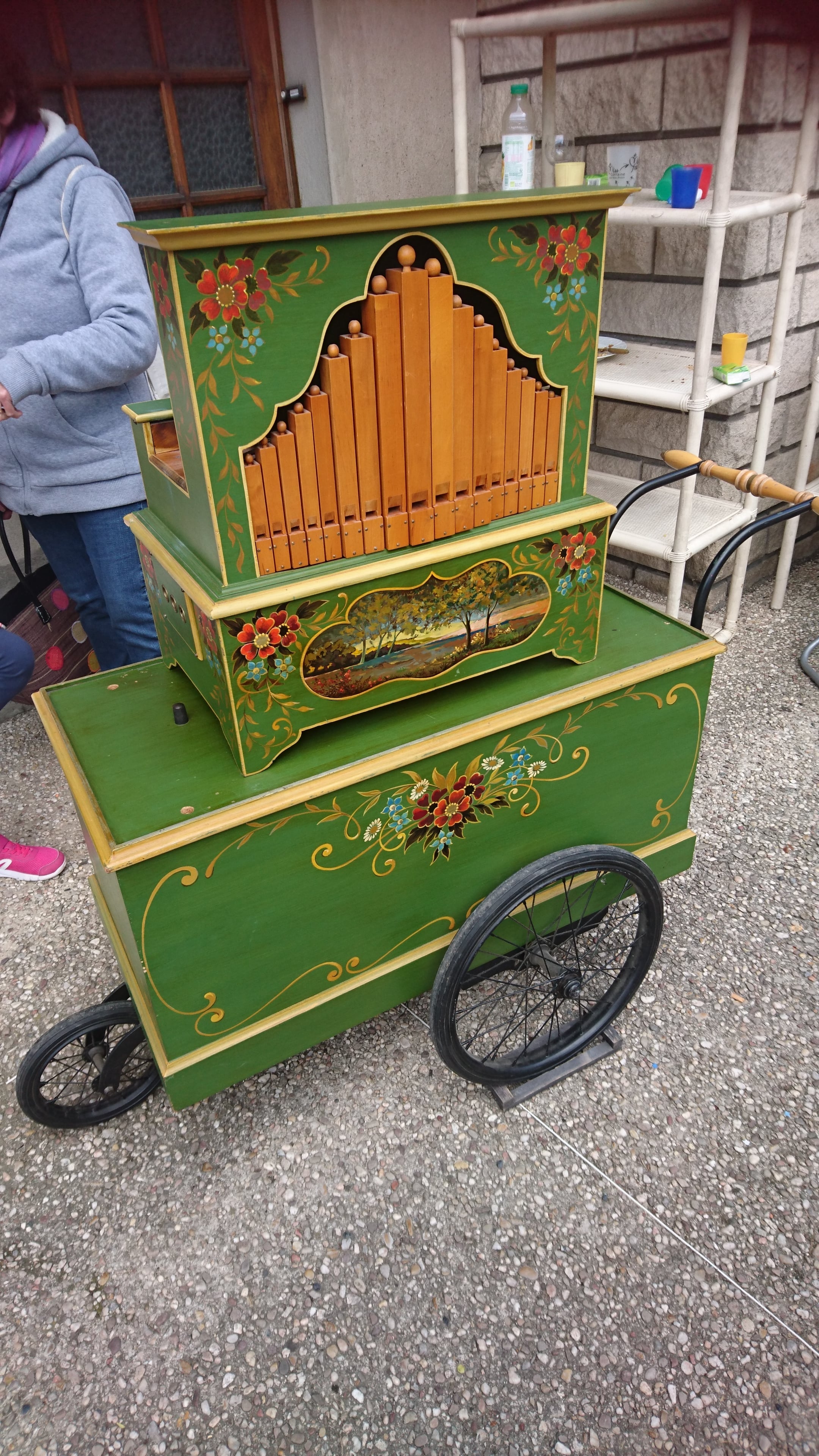 Ancien rouleau perforé pour piano mécanique (A)