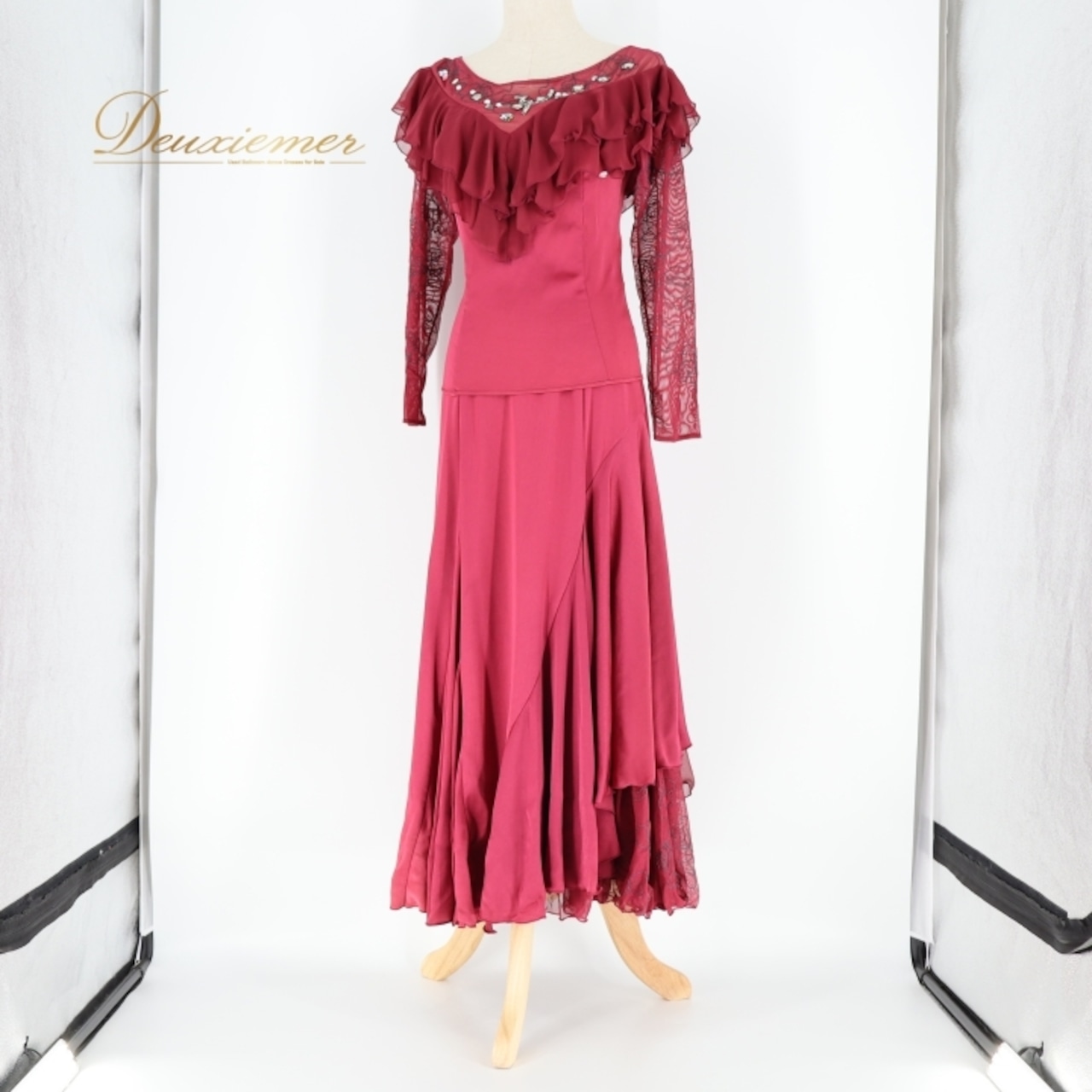 社交ダンス 衣装 ツーピース ワインレッド系 チャコットロイヤルダンス Chacott ROYAL DANCE 日本製 ラインストーン フリル パーティー 練習 レッスン 伸縮 ストレッチ 上品 日本製 かわいい 紫 セットアップ 上下セット パープル系