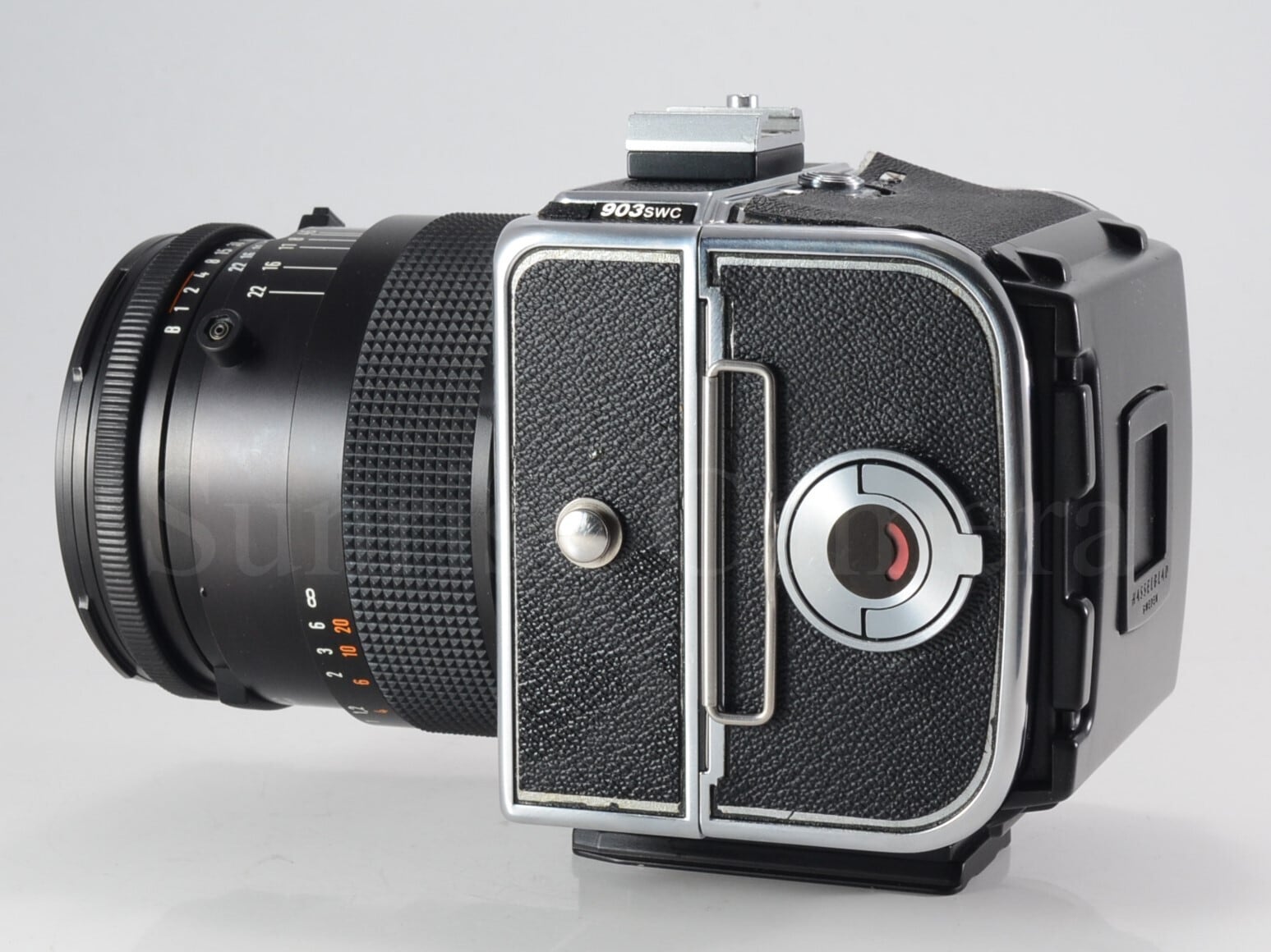 Hasselblad 903SWC / Carl Zeiss T* Biogon 38mm F4.5 A12
