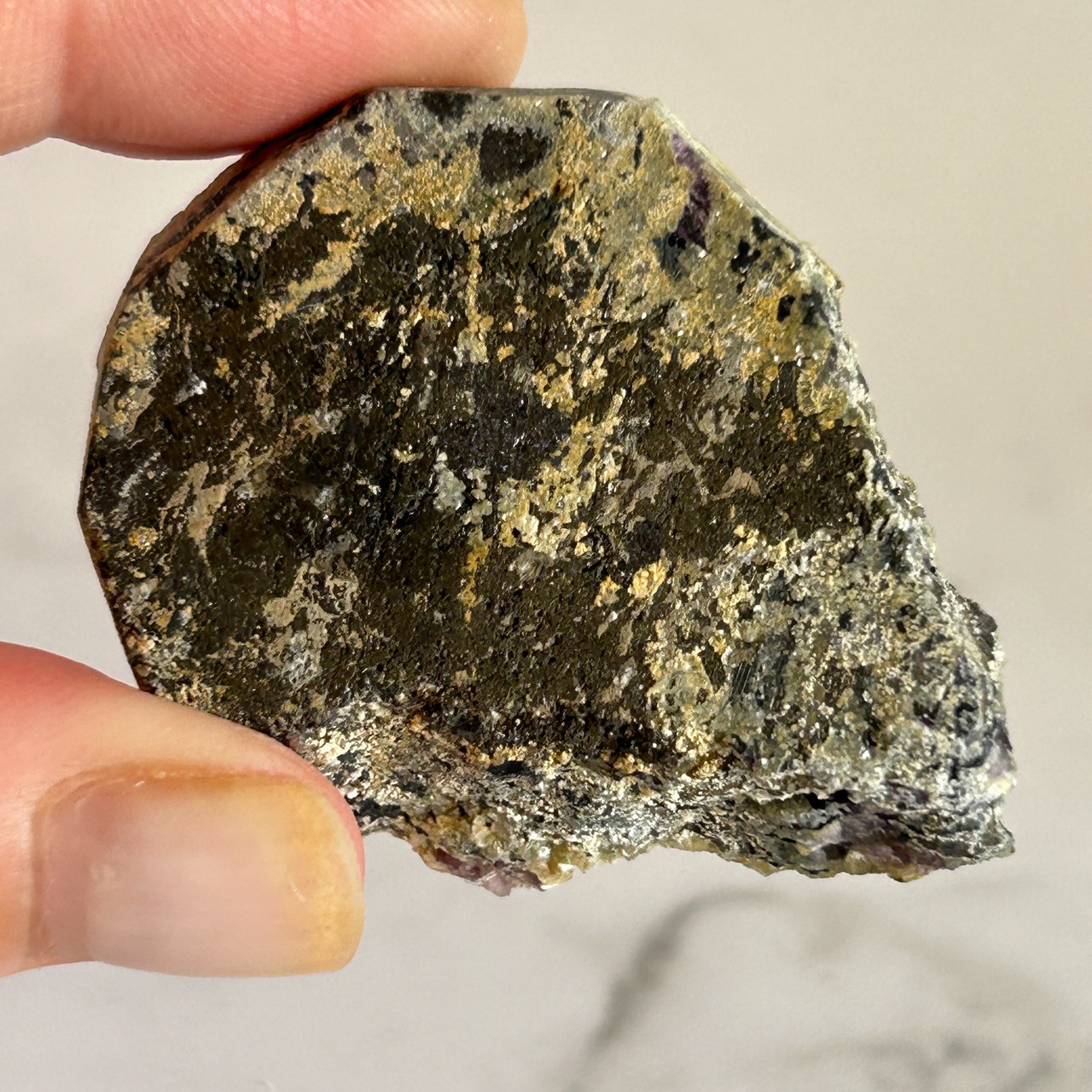 パープルフローライト with カルサイト