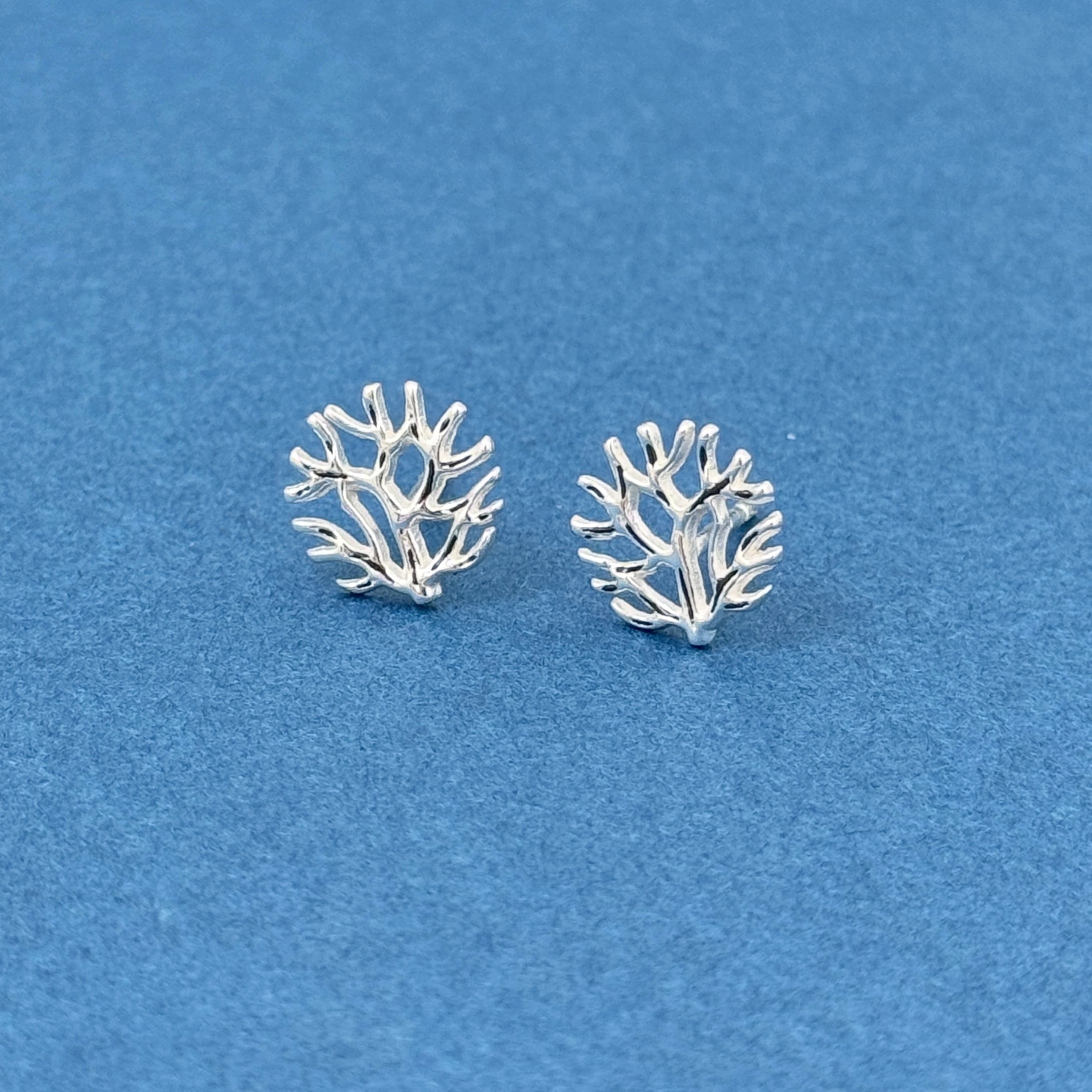 リトル コーラル スタッドピアス 珊瑚 サンゴ 小さめピアス プチピアス