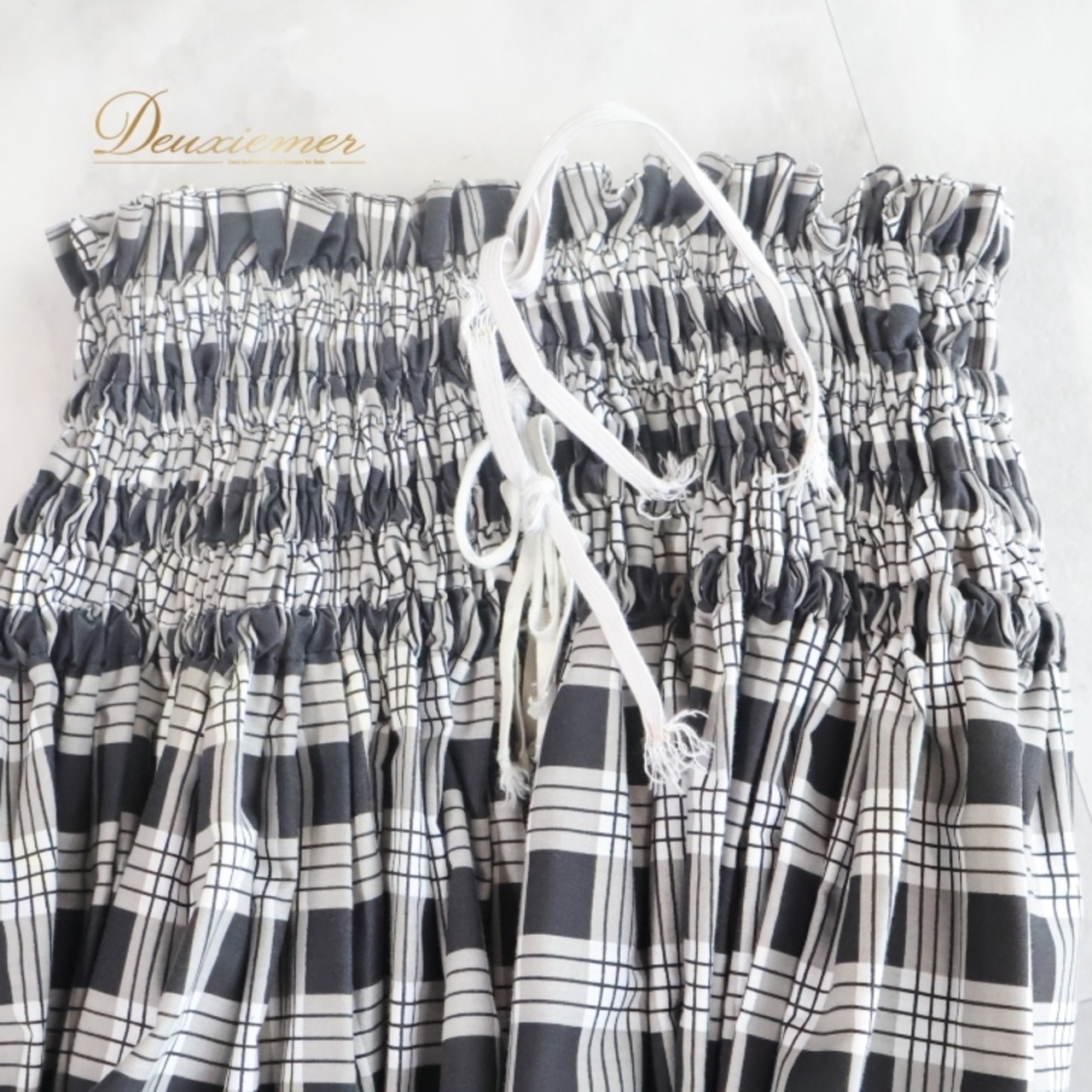 フラダンス 衣装 パウスカート ブラック系 マウナロア 日本製 プルメリア柄 チェック柄 ハワイアンプリント アロハ Maunaloa レッスン 練習 フラ ダンス かわいい おしゃれ 上品 華やか シングル スカート グレイ系 ホワイト系 イエロー系 黒 灰色 白 黄 プリントスカート レディース ダンス衣装 ハワイアンファッション カジュアル