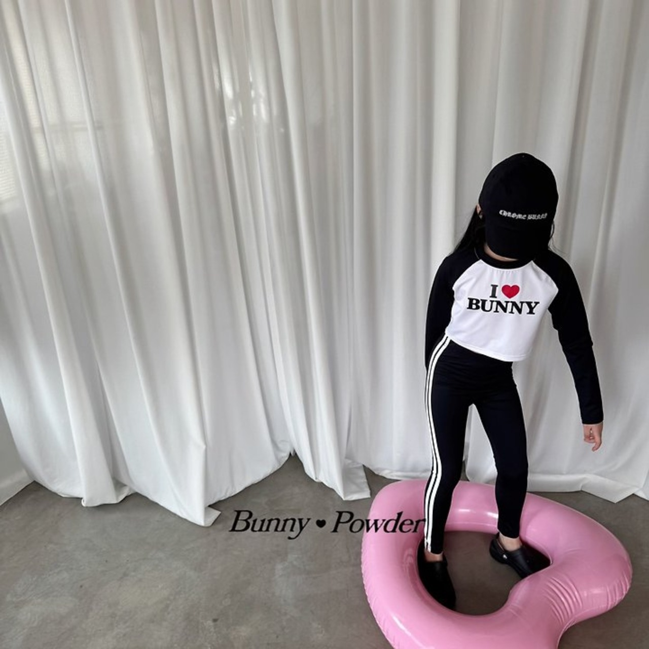 [Bunny Powder] (Feature) Water Track Pants (L/XL) / [버니파우더] (기획)워터트랙팬츠 (L/XL)
