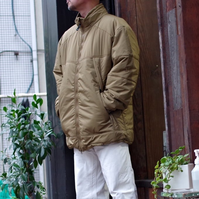 【Deadstock】BEYOND CLOTHING LEVEL 7 Primaloft Jacket アメリカ軍 ビヨンド レベル7 プリマロフトジャケット　サイズ：XL  カラー：Coyote コヨーテ  デッドストック