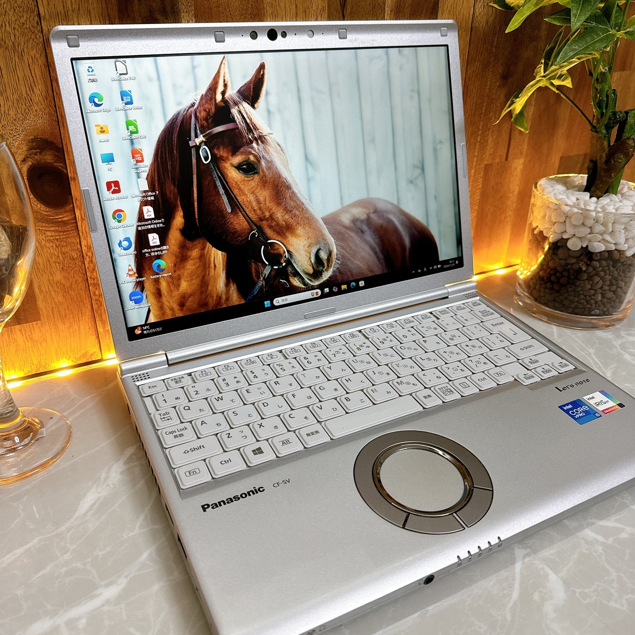 LTEモデル /Panasonic Let's note sv1 / メモリ16GB/SSD256GB/軽量ノートパソコン