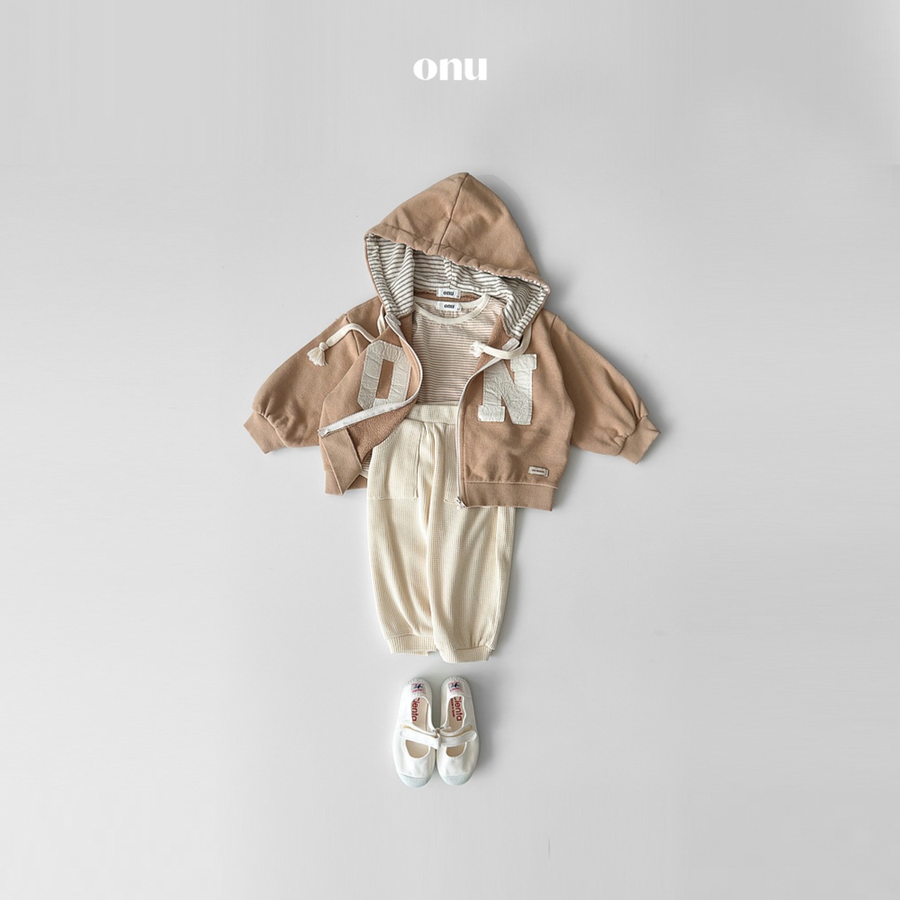 ONU 26/SS Onu Patch Hooded Zip-Up