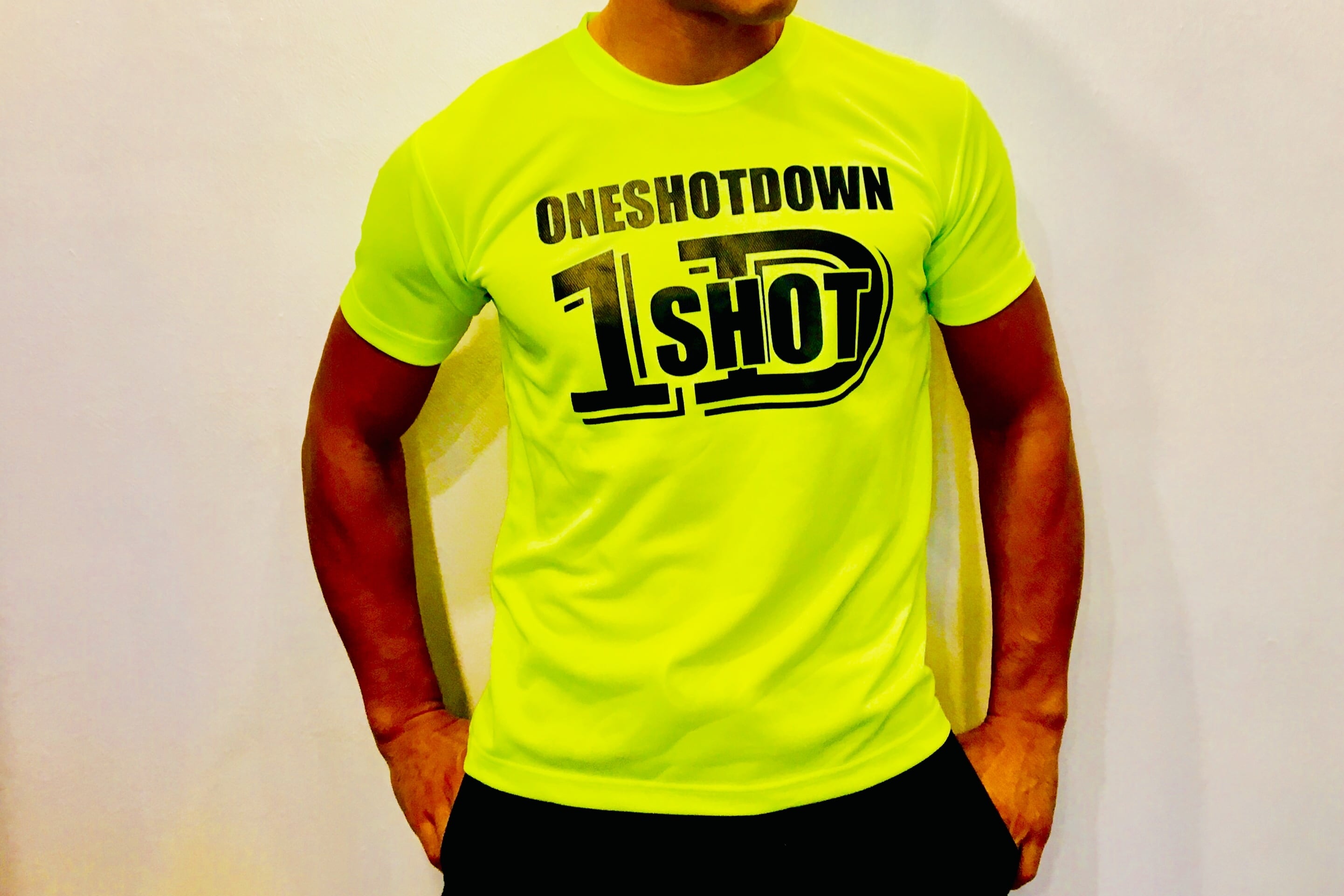 ONESHOTDOWN ネオンカラードライTシャツ | ONESHOTDOWN