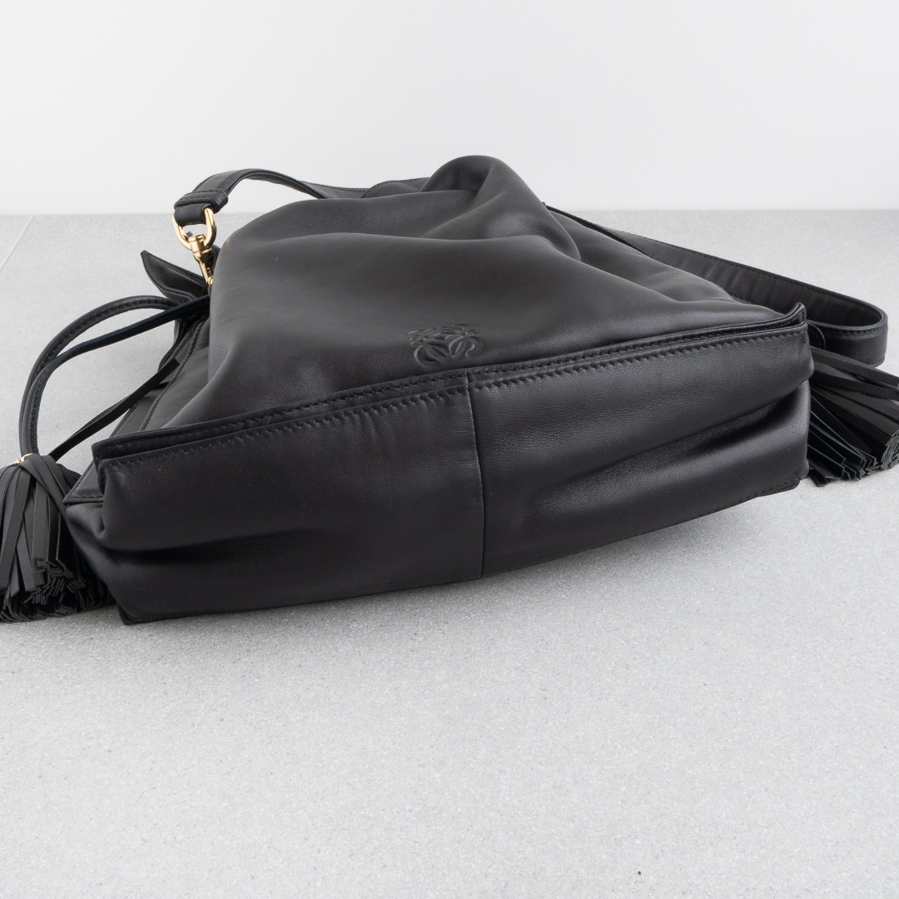 ロエベ フラメンコ ミディアム ヴィンテージ ブラック ラムスキン レザー