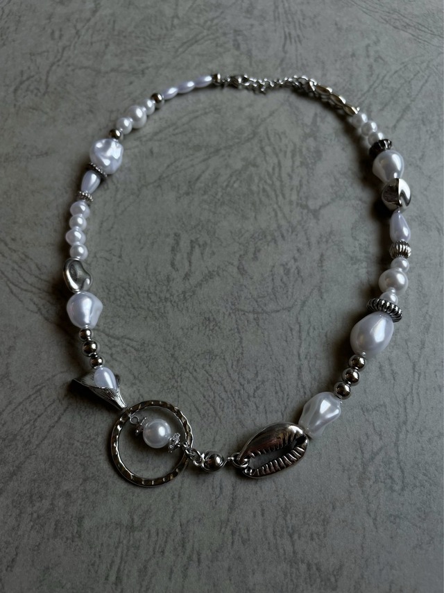 pearl & silver motif necklace [b]