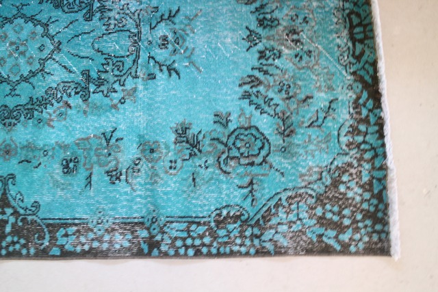 Turkish rug  No335　203×114cm
