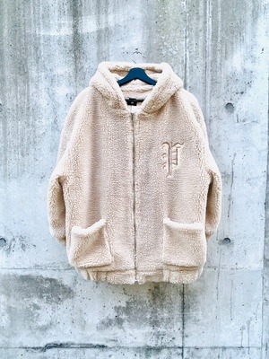 Old P Logo Teddy Zip-up 【Beige】