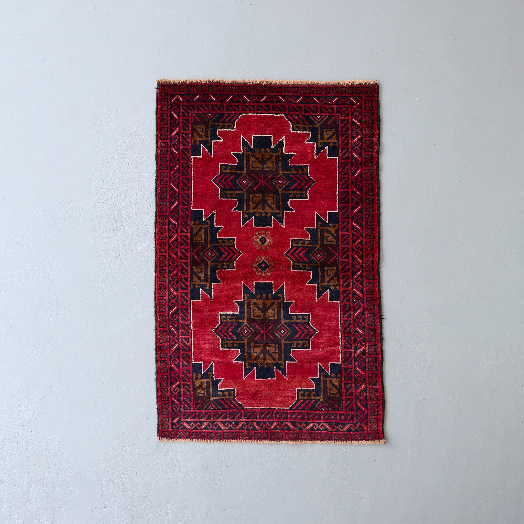 No.173 ヴィンテージラグ トライバルラグ バルーチ族 ウール(135×87cm)濃茶・赤