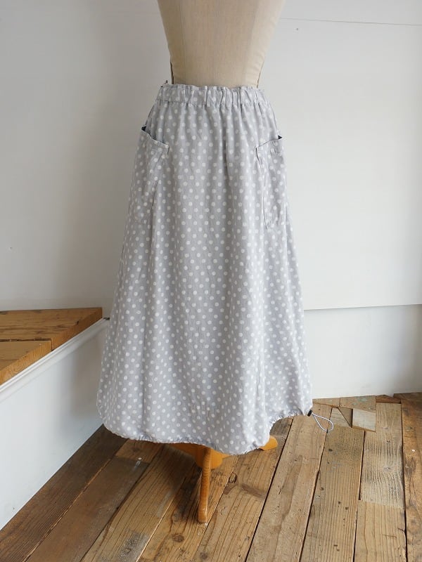 快晴堂 抜染水玉 裾ゴムギャザースカート | Fimpen+Nul