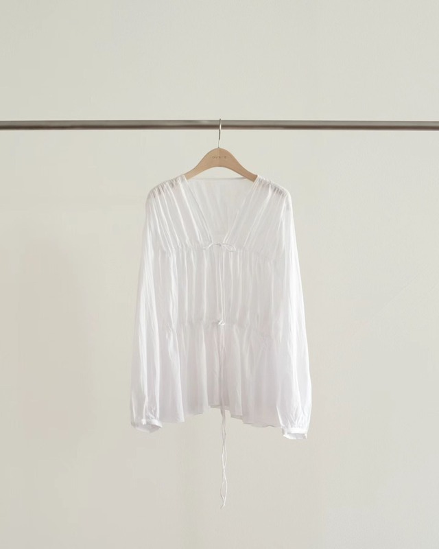 (OUNCE) pleated blouse