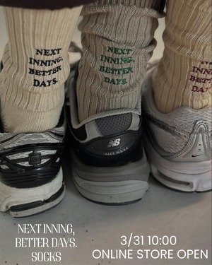 NEXT INNING, BETTERDAYS,刺繍ソックス（生成・グレージュ・メンズ・レディースサイズ）