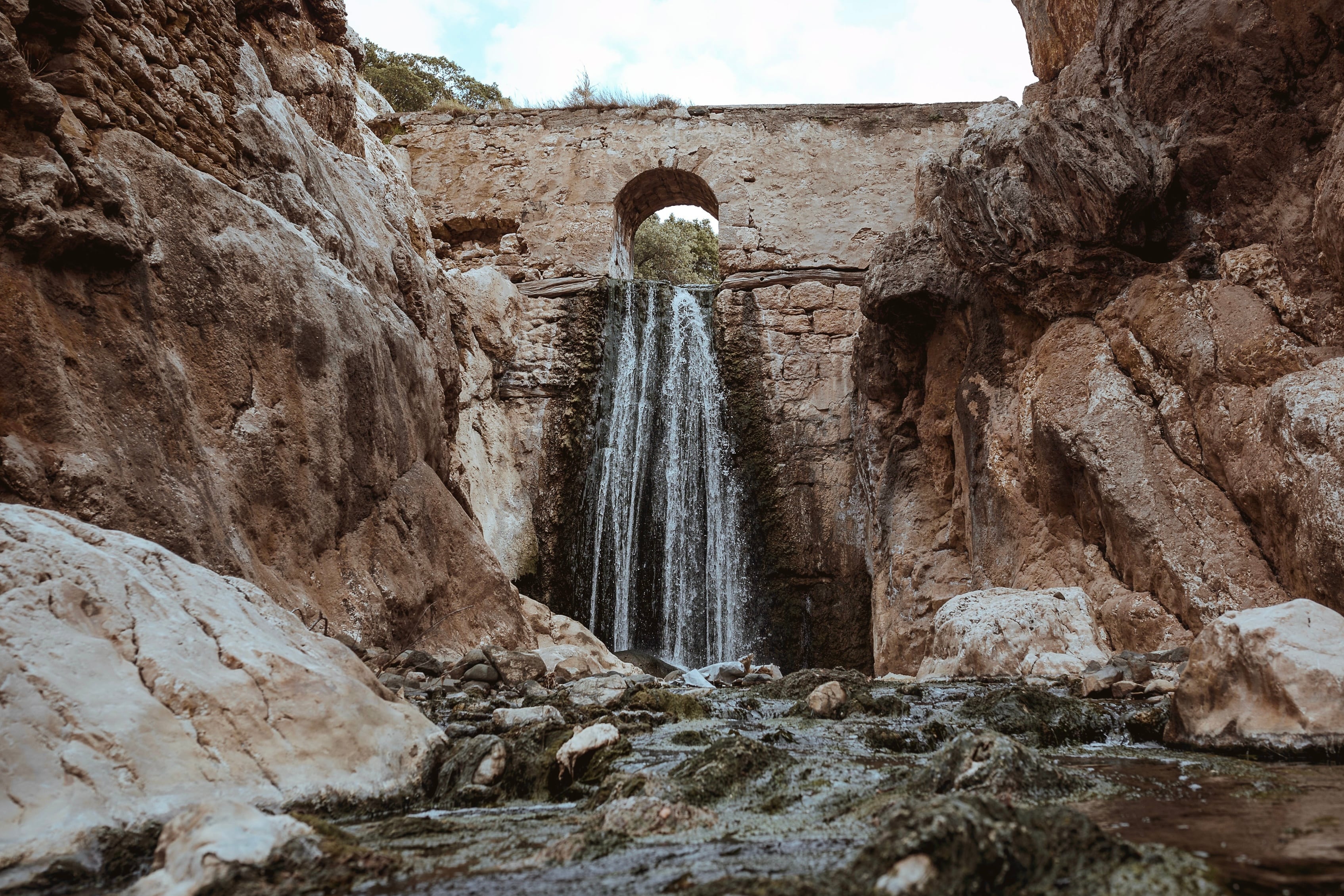 2億2千年前の岩塩層から作られる バスクの塩 アンセストラル"プレミアムフレーク" / 上田商店