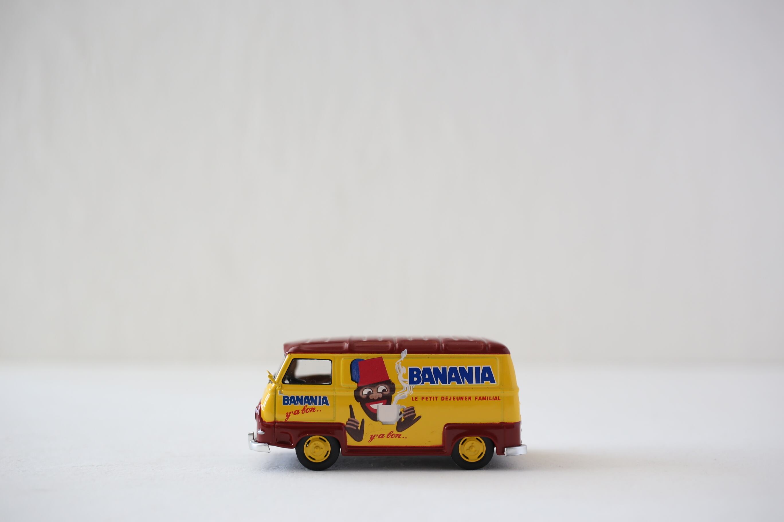 ミニカー | EMUPARIS