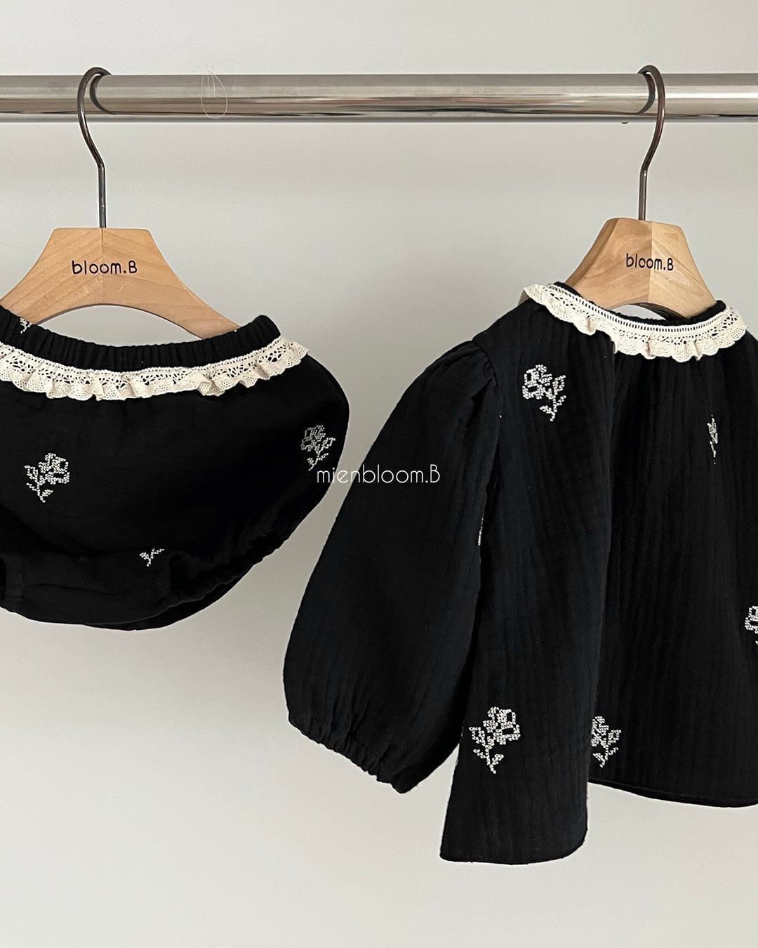 送料無料【予約】/ kids ロース刺繍ブラウス / mienbloom