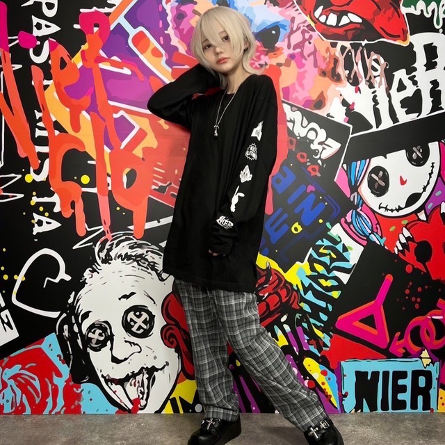 NIER LOGO SLEEVE BLACK CUTSEW