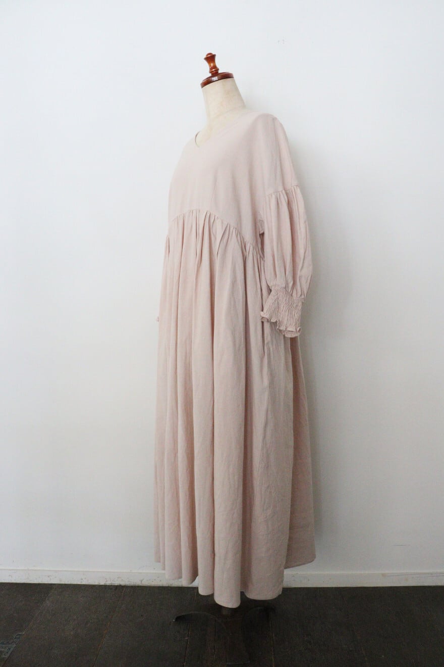 universal tissu トリプルワッシャーリネンVネックOP | ao+水玉