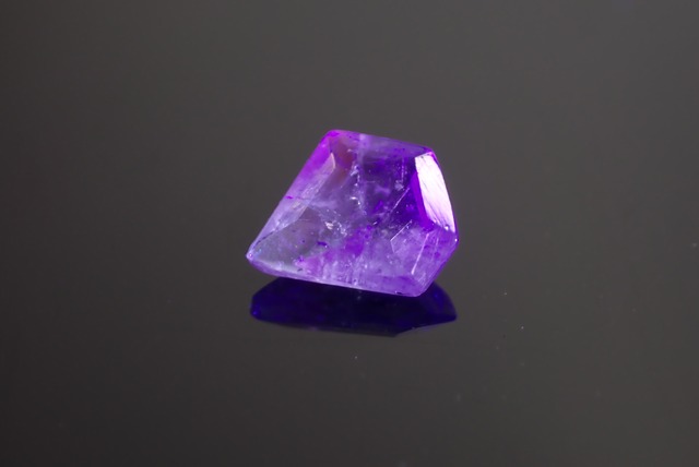 ハックマナイト　0.41ct　[C10‐189]