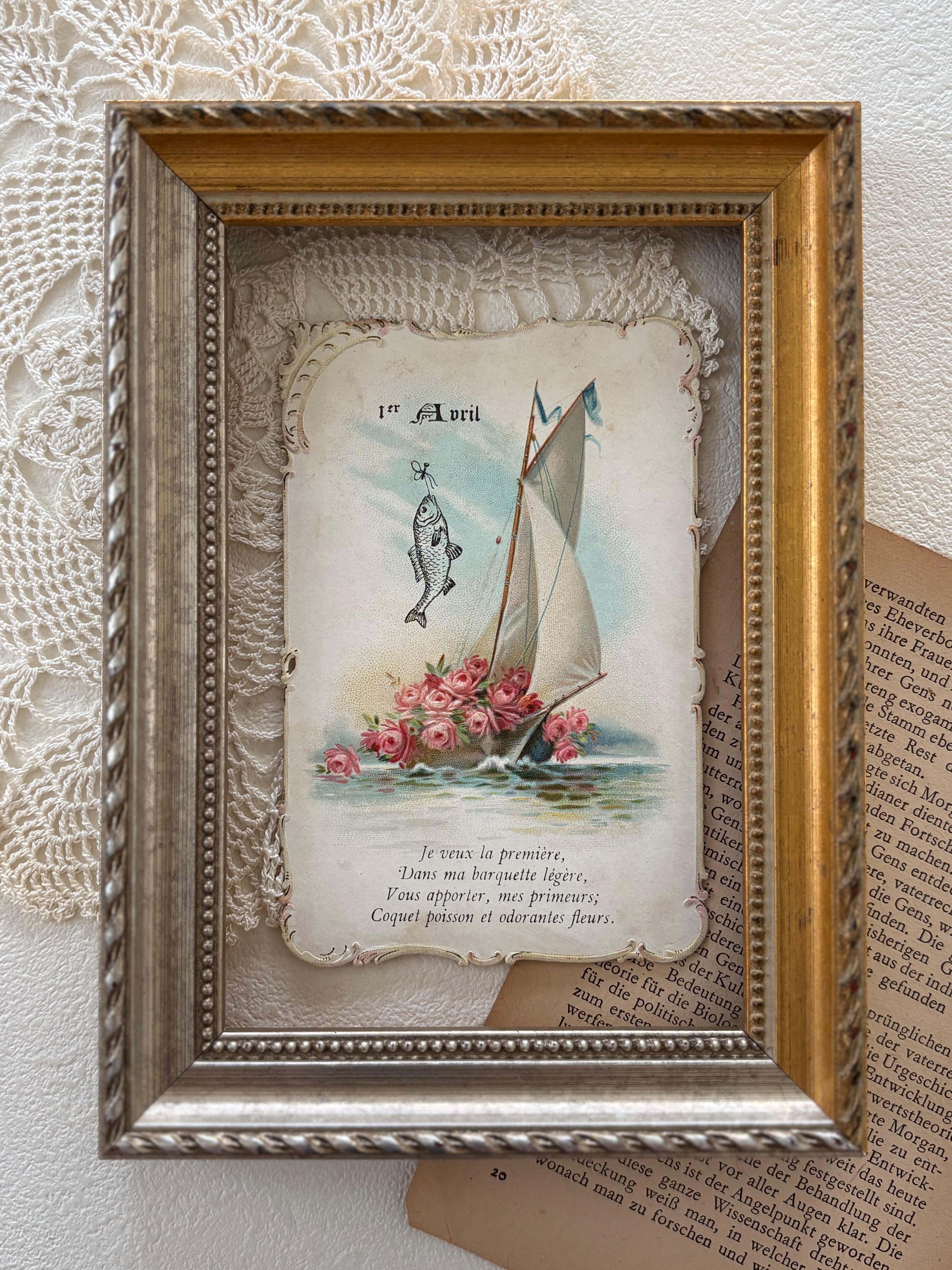 フランス アンティークカード Poisson d'Avril 4月の魚 エンボス Rose 船 額装 インテリア 撮影小物