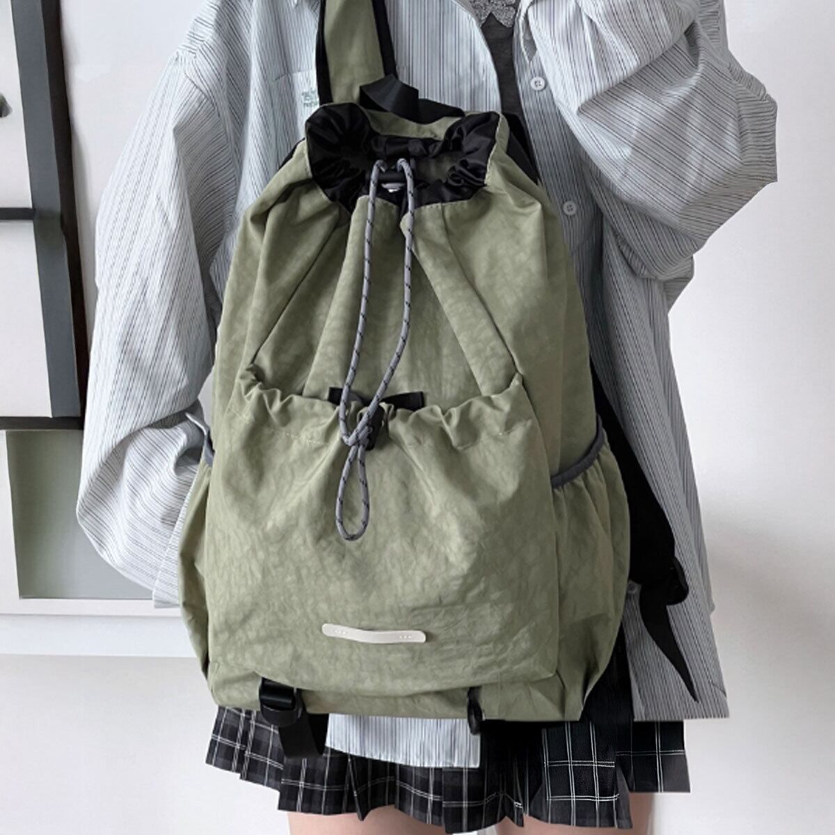 リュック ナイロン 大容量 A4 レディース メンズ 韓国 通勤 通学 大人 カジュアル 旅行 アウトドア ドローストリング 大人可愛い 大人女子