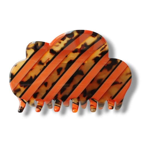 Scallop Clip / Orange Line