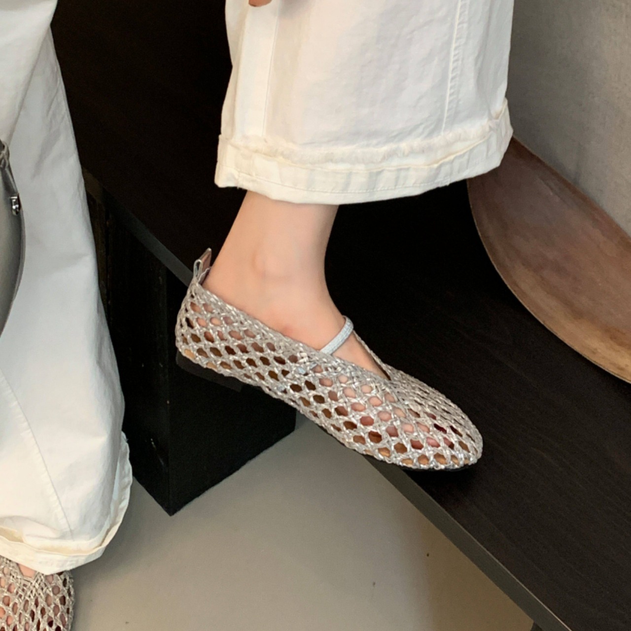 Filet Mesh Flat Shoes F0659