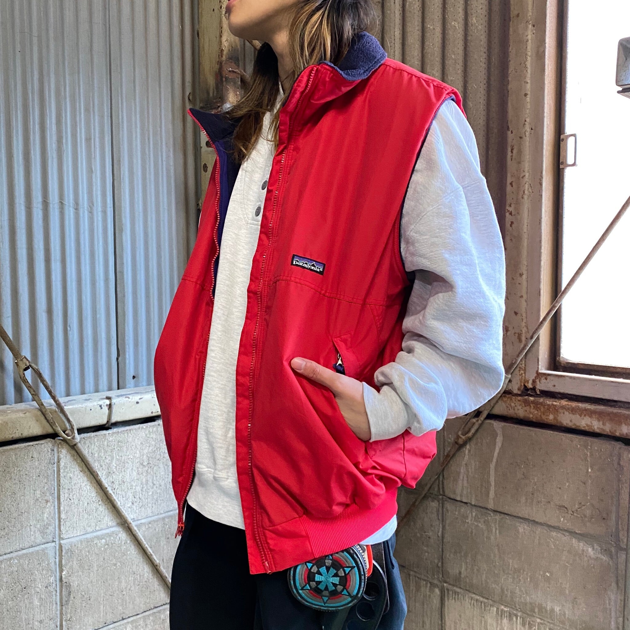 99年製 90年代 ビンテージ Usa製 Patagonia パタゴニア シェルドシンチラベスト フリース ナイロンベスト メンズxl 古着 90s ヴィンテージ F9 レッド ネイビー 赤色 紺色 アウトドアジャケット Vtg Cave 古着屋 公式 古着通販サイト