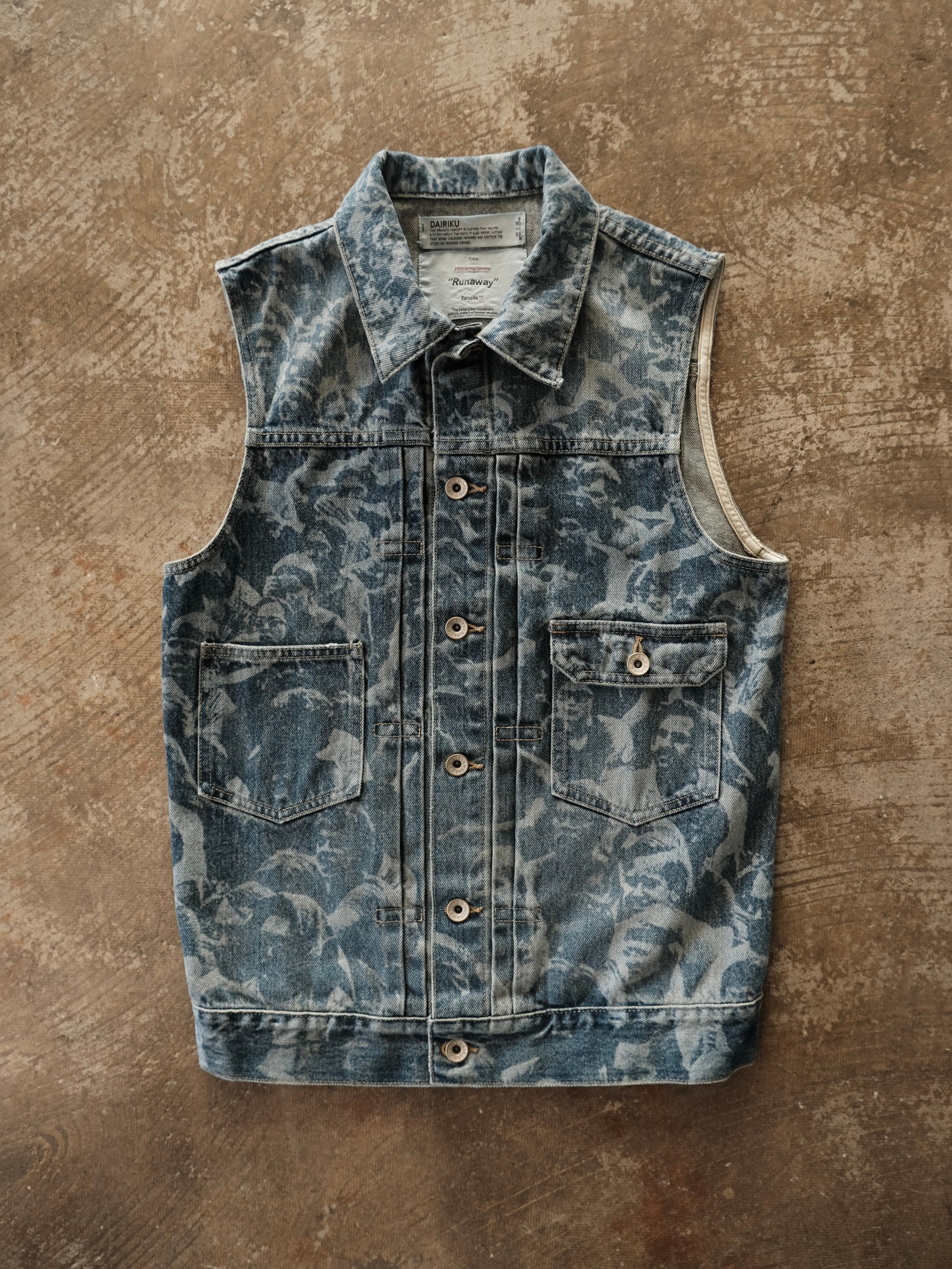 DAIRIKU】Tite No-sleeve Denim Vest | THE OUR