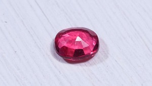 YouTube174-13 レッドスピネル［0.10ctミャンマー産］