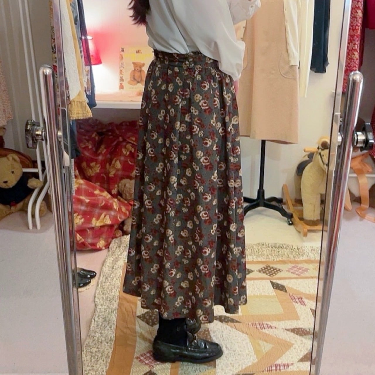 dark flower ribbon gather skirt