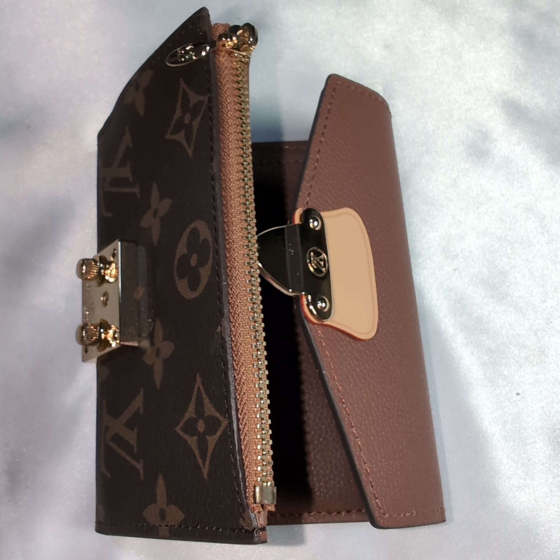 ルイヴィトン 三つ折り財布 ポルトフォイユ パラス コンパクト | francore