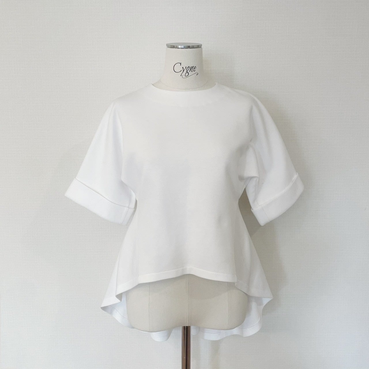 エンビトップス Mathieu ホワイト | Cygne