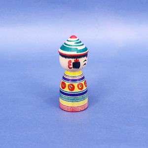 《 弥治郎系・上田康友 工人 》こけし　2寸5分