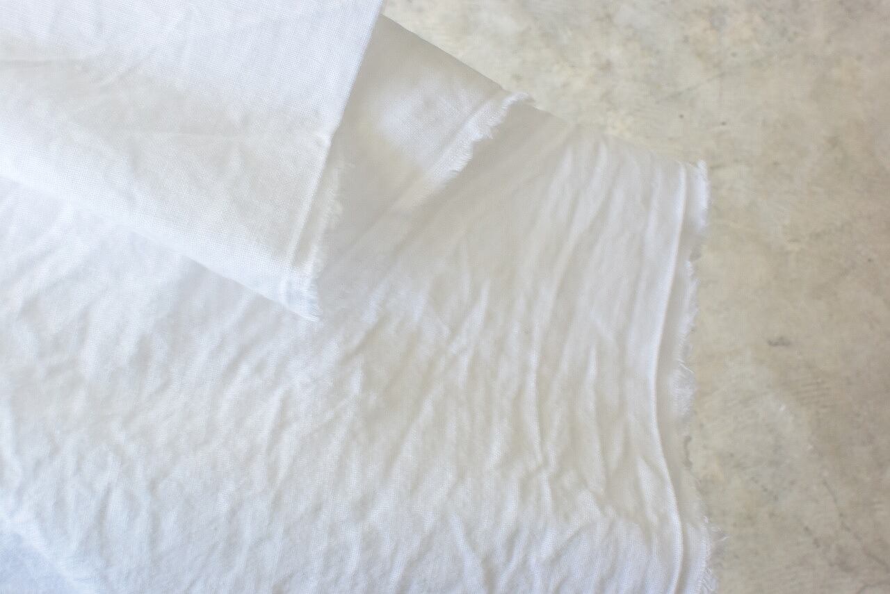 白磁リングの古布カーテン② | 古道具 こころね