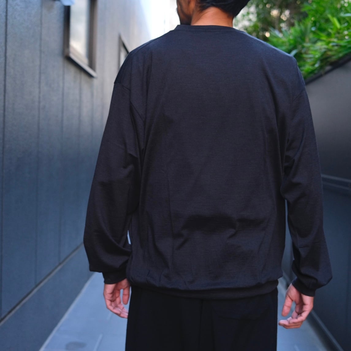 COMOLI(コモリ) / ウール天竺長袖クルー -CHARCOAL-(A03-05009 COMOLI(コモリ) / ウール天竺長袖クルー -CHARCOAL-(A03-05009
