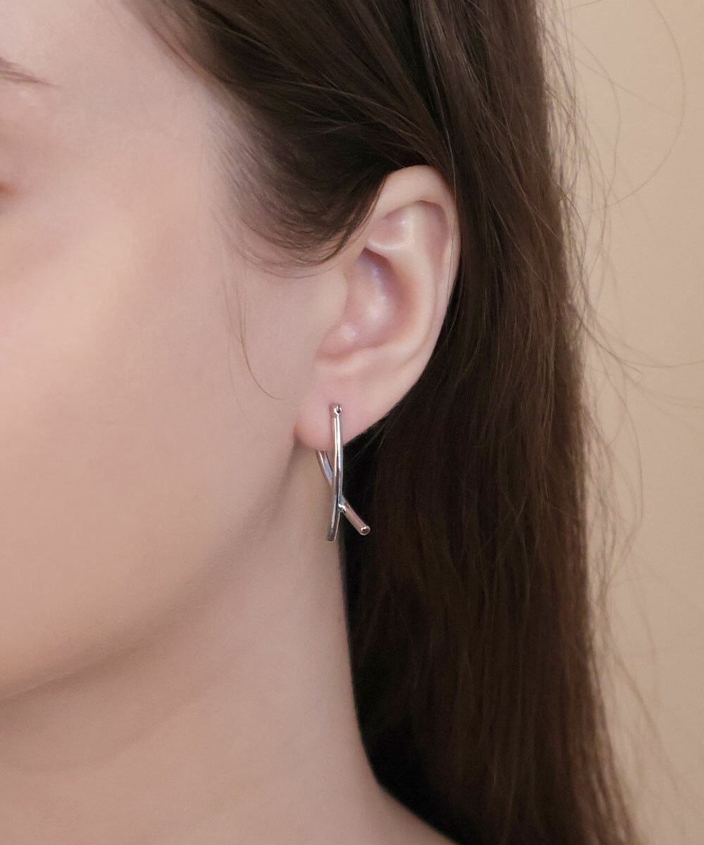 【SELECT】シルバー925ポスト　カーブ クロス ピアス 金属アレルギー対応 silver925ポスト 韓国製