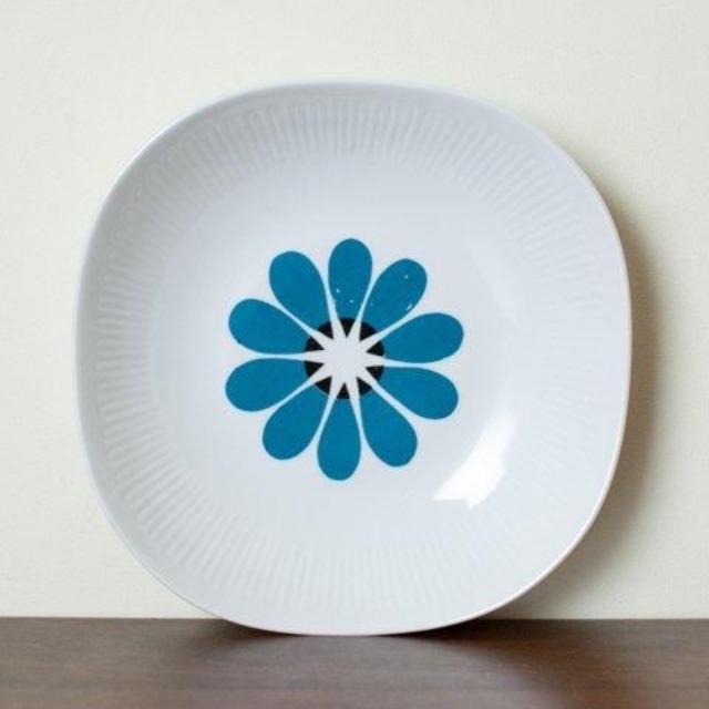 POLAND WALBRZYCH BLUE DAISY BOWL (B)