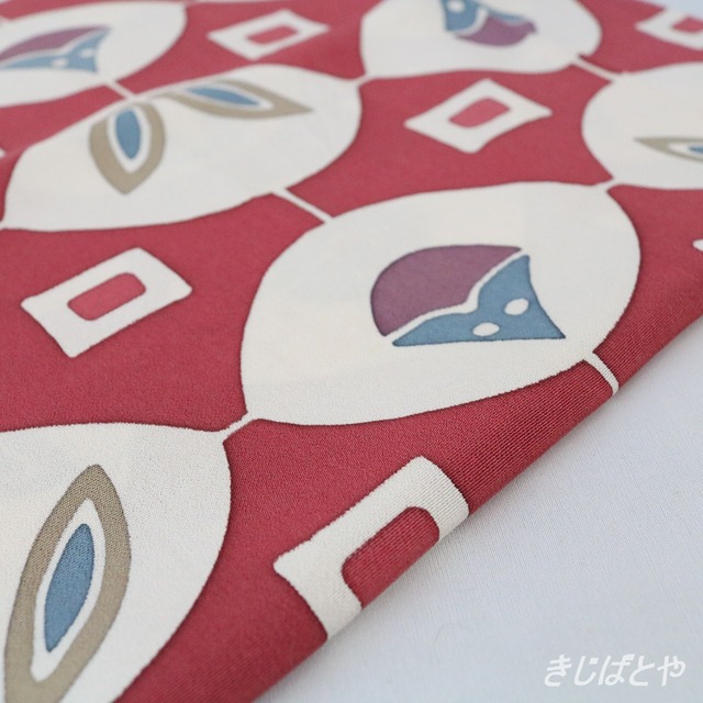 正絹ちりめん　絵本のようなはぎれ