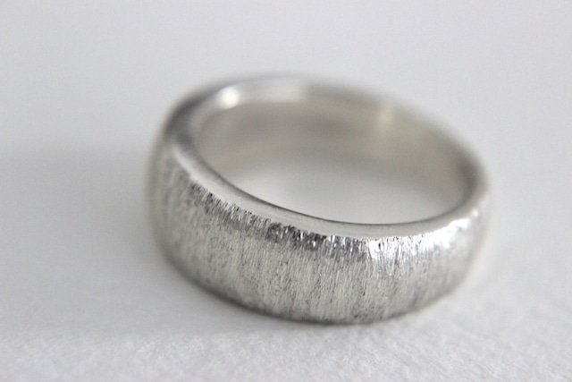 Horn-Textured Tapered Ring 01